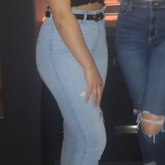 Light wash skinny jeans - Picture 2 of 3